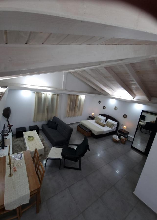 Villa Mol Hahr à Safed Extérieur photo