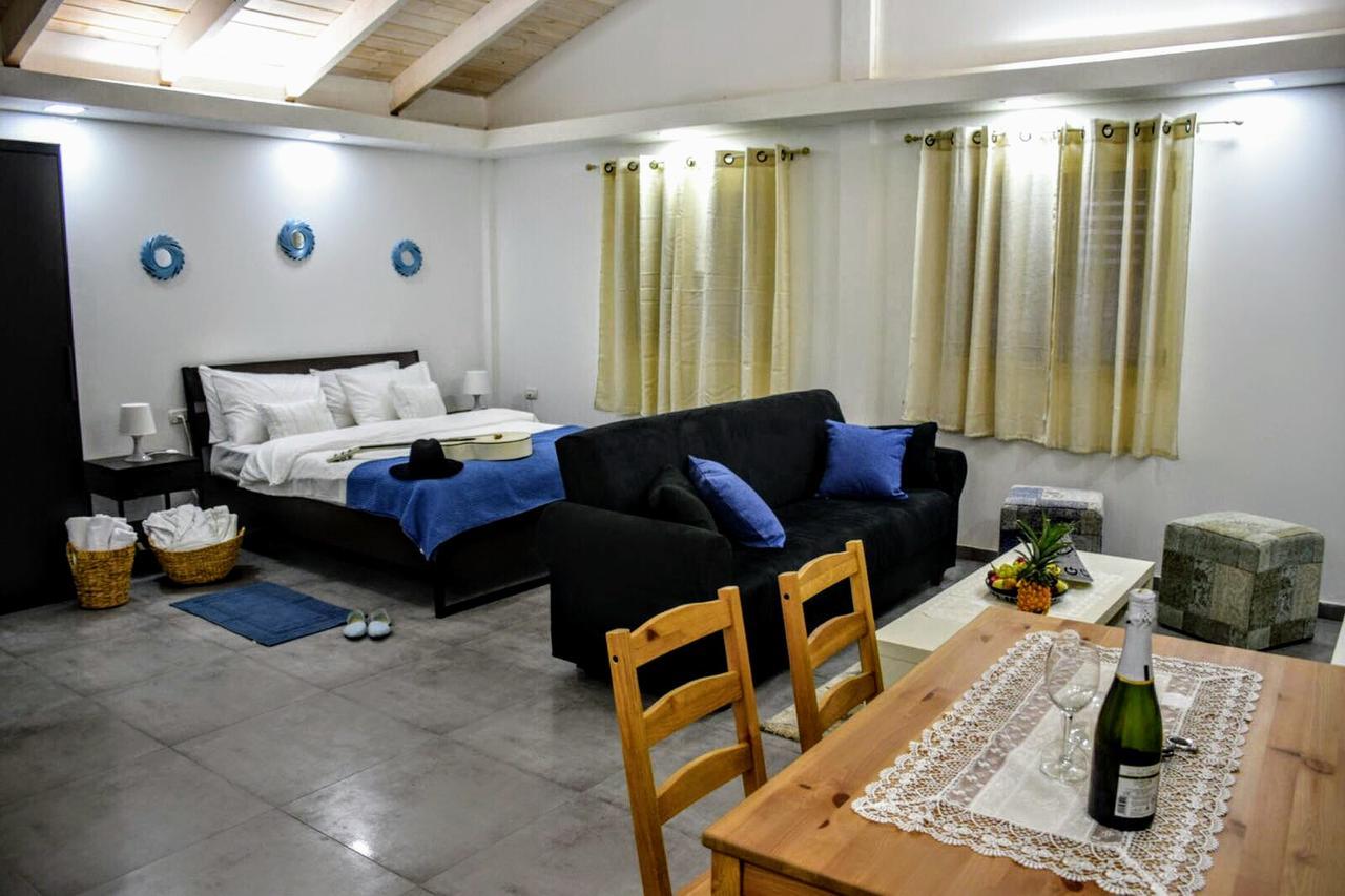 Villa Mol Hahr à Safed Extérieur photo