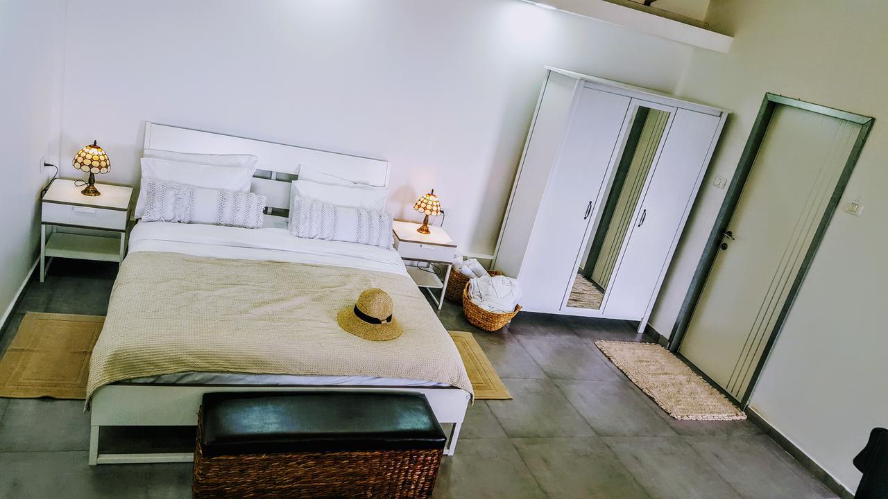 Villa Mol Hahr à Safed Extérieur photo
